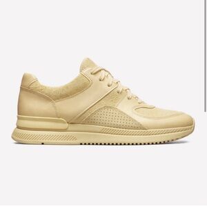 Tread by Everlane  - The Trainer - Butter Yellow - Size 9
